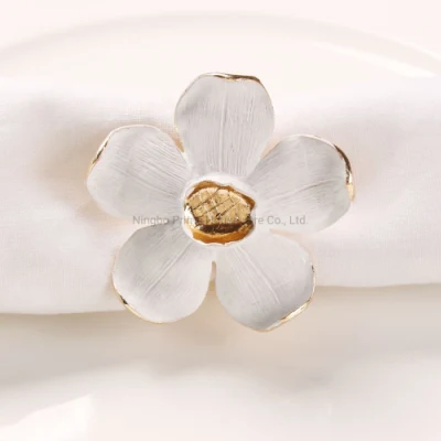 Anel de guardanapo de flor branca para abastecimento da Amazon Anel de guardanapo de flor para decoração de primavera